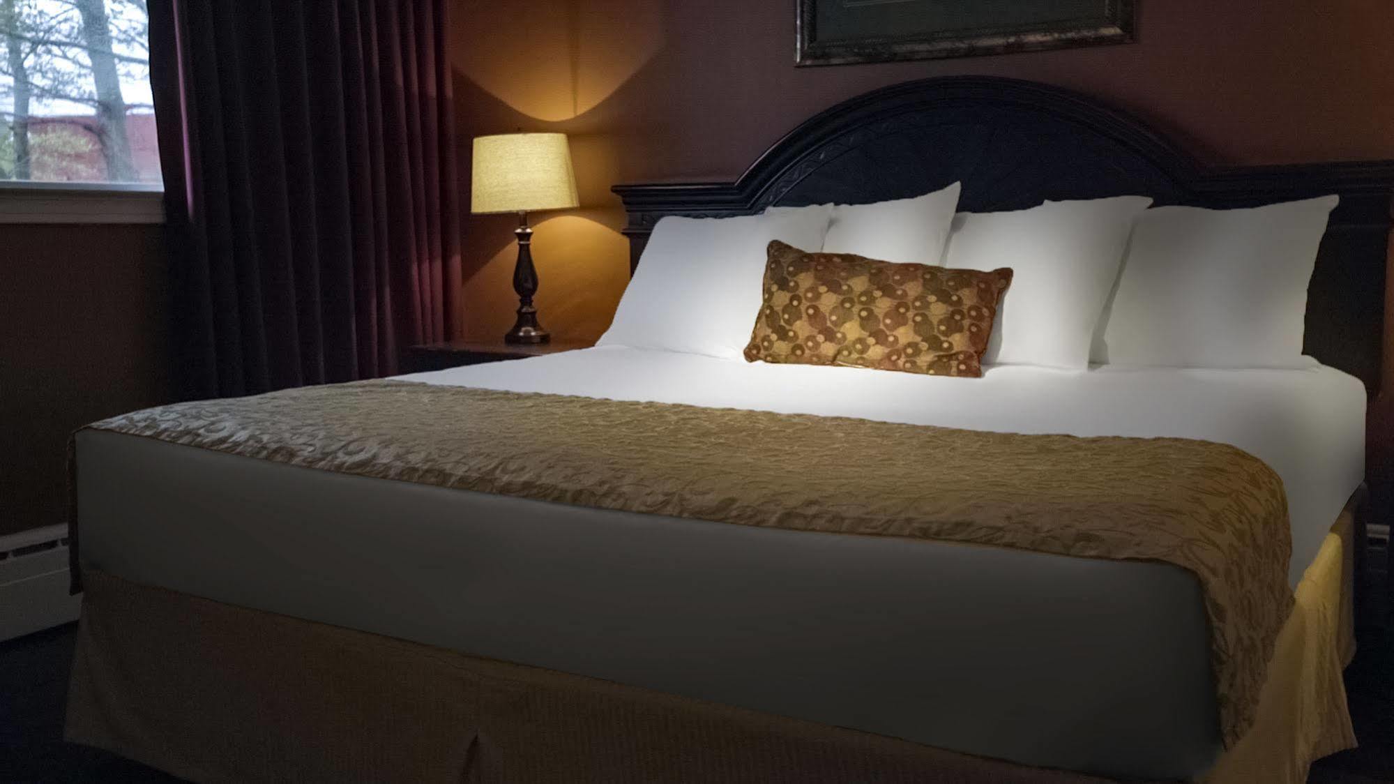 Hearthstone Inn - Port Hastings ภายนอก รูปภาพ
