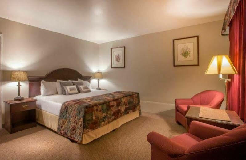 Hearthstone Inn - Port Hastings ภายนอก รูปภาพ